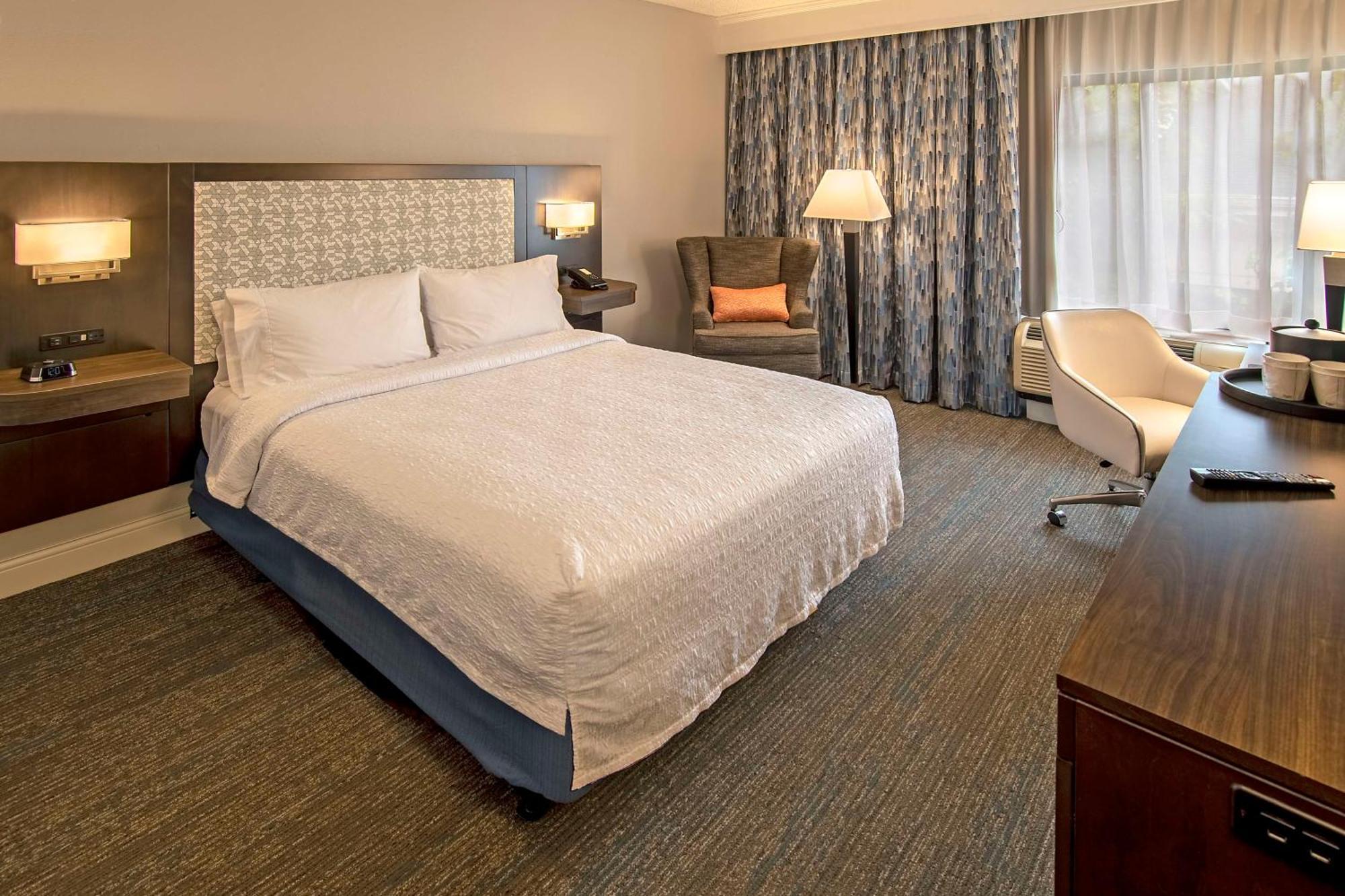 Hampton Inn & Suites Fairfield Феърфийлд Екстериор снимка