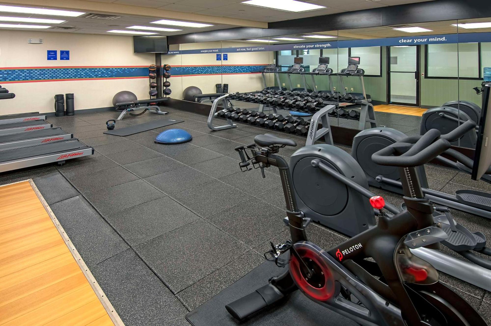 Hampton Inn & Suites Fairfield Феърфийлд Екстериор снимка